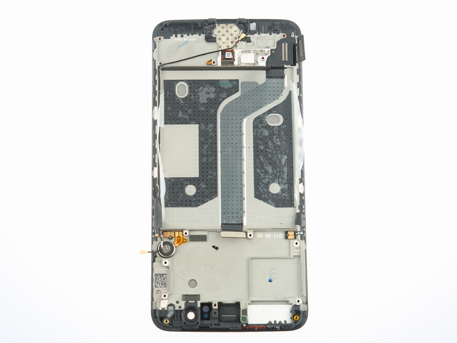 1498381652_oneplus-5-teardown-12-600x400.jpg